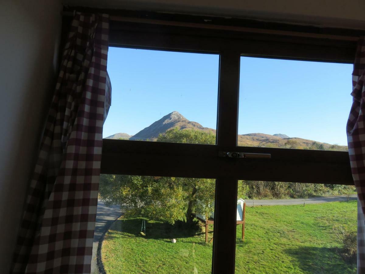 Letterfrack Mountain Farm Cottage On Farm In Village Centre Buitenkant foto